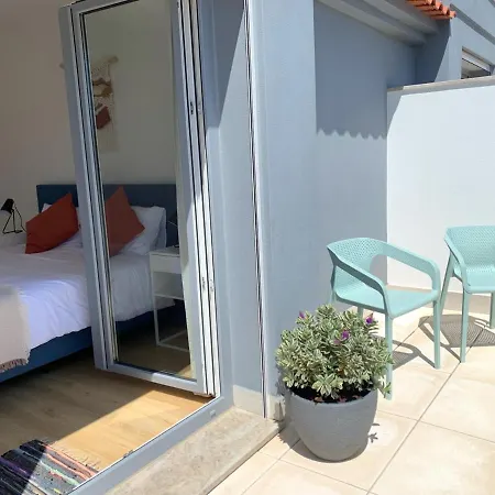 アパート Peniche36 *